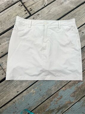 Eddie Bauer Light Cream Casual Stretch Skort size 12